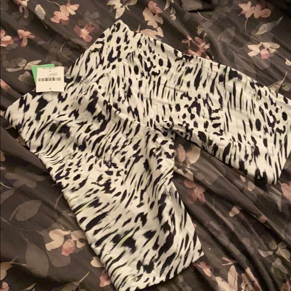 CUTE FOR VELD LADIES - Picture 2 of 2